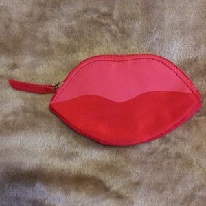 Avon Lip Shaped Change Purse